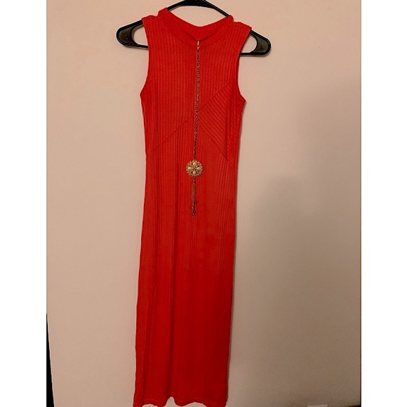 Sleeveless Dress - Picture 1 of 2